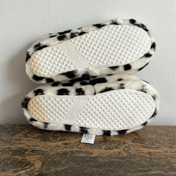 Soho Cow Print Slip On Large Slippers - Picture 3 of 4